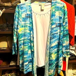 Cathy Daniel’s blouse. Size medium. NWT.